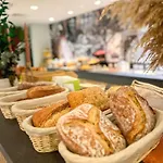 Ibis Styles Gare Centre 3* נים