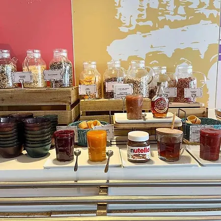 酒店 尼姆火车站中心宜必斯尚品酒店 3*