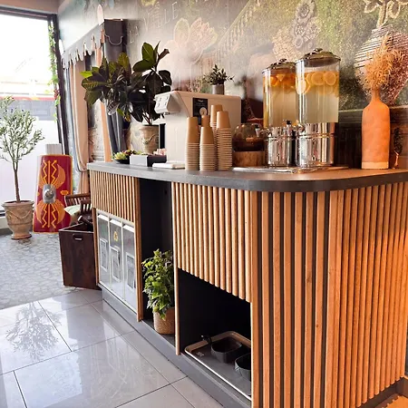 Ibis Styles Gare Centre Otel Nîmes