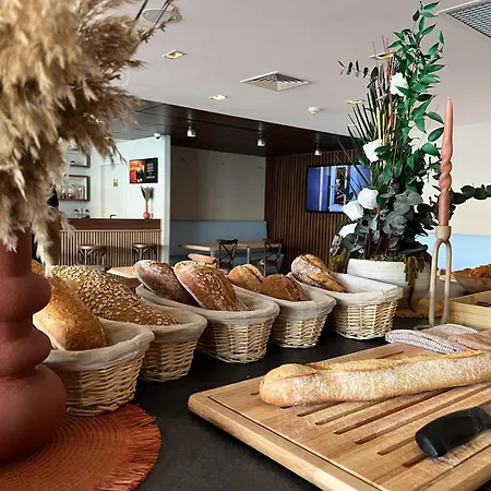 Ibis Styles Gare Centre Otel