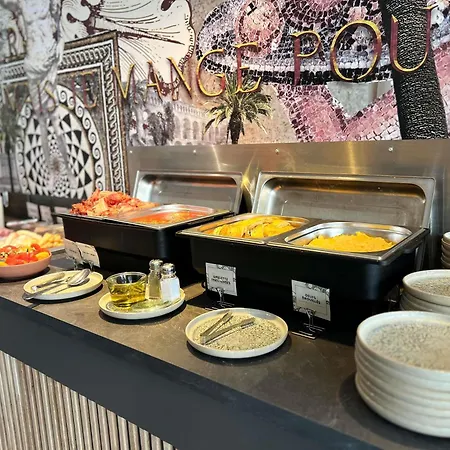 מלון Ibis Styles Gare Centre 3*