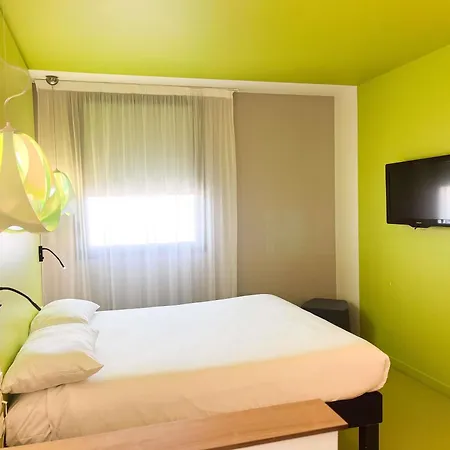 Ibis Styles Gare Centre 3* Νιμ