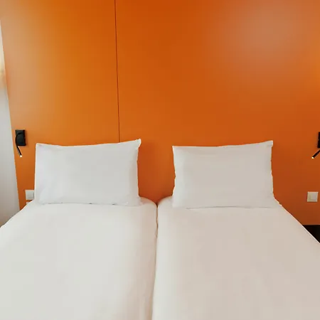 Ibis Styles Gare Centre Otel 3*